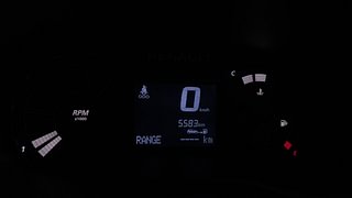 Used 2024 renault Kwid RXL(O) 1.0 Petrol MT SCE Petrol Manual interior CLUSTERMETER VIEW