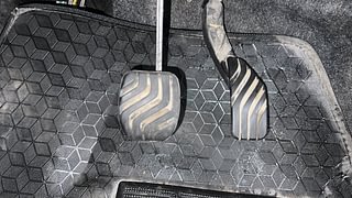 Used 2021 Renault Kwid 1.0L RXT(O) AMT Petrol Automatic interior PEDALS VIEW