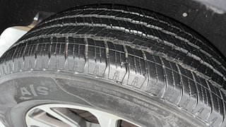 Used 2022 Mahindra Scorpio N Z8 L Petrol AT 7 STR Petrol Automatic tyres RIGHT REAR TYRE TREAD VIEW