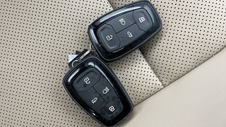 Used 2022 Tata Safari Kaziranga XZA Plus Diesel Automatic extra CAR KEY VIEW