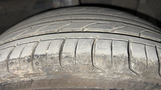 Used 2016 Maruti Suzuki Ciaz [2014-2017] ZXI+ Petrol Manual tyres RIGHT FRONT TYRE TREAD VIEW