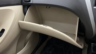 Used 2015 Hyundai Eon [2011-2018] Era Petrol Manual top_features Glove compartment