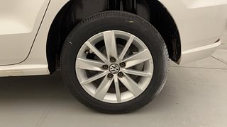 Used 2017 Volkswagen Ameo [2017-2020] Highline Plus 1.5L AT (D) Diesel Automatic tyres LEFT REAR TYRE RIM VIEW