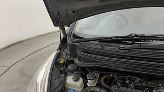 Used 2016 Hyundai Eon [2011-2018] Magna + Petrol Manual engine ENGINE RIGHT SIDE HINGE & APRON VIEW