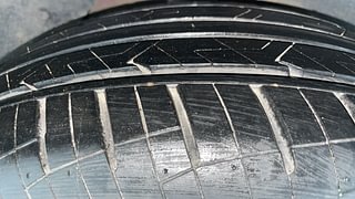 Used 2019 Hyundai Creta [2018-2020] 1.6 SX OPT VTVT Petrol Manual tyres RIGHT REAR TYRE TREAD VIEW