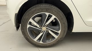 Used 2022 Tata Altroz XZ Plus 1.5 diesel mt dual tone Diesel Manual tyres RIGHT REAR TYRE RIM VIEW
