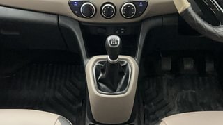 Used 2016 Hyundai Grand i10 Sportz 1.2 Kappa VTVT Petrol Manual interior GEAR  KNOB VIEW