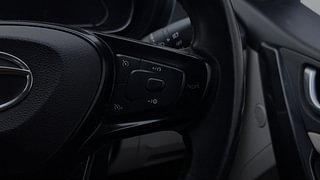 Used 2021 Tata Nexon XZ Plus Optional Diesel Diesel Manual top_features Cruise control