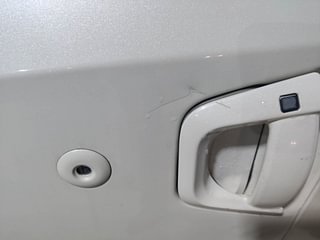Used 2018 Mahindra XUV500 [2017-2021] W9 AT Diesel Automatic dents MINOR DENT