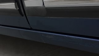 Used 2017 Maruti Suzuki Baleno [2015-2019] Zeta Petrol Petrol Manual dents MINOR SCRATCH