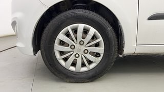 Used 2014 hyundai i10 Sportz 1.1 Petrol Petrol Manual tyres LEFT FRONT TYRE RIM VIEW