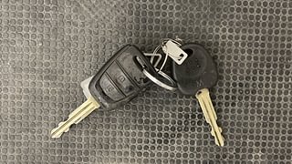Used 2016 Hyundai Grand i10 Sportz 1.2 Kappa VTVT Petrol Manual extra CAR KEY VIEW