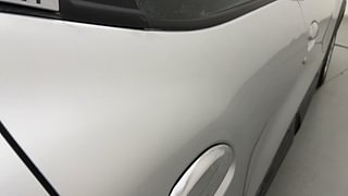 Used 2016 Renault Kwid [2015-2019] RXT Petrol Manual dents MINOR DENT