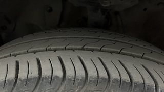 Used 2017 honda Jazz VX Petrol Manual tyres LEFT FRONT TYRE TREAD VIEW