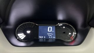 Used 2021 Nissan Magnite XL Petrol Manual interior CLUSTERMETER VIEW
