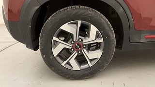 Used 2022 Kia Sonet GTX Plus 1.0 DCT Petrol Automatic tyres RIGHT REAR TYRE RIM VIEW