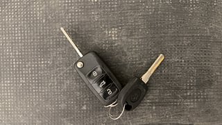 Used 2017 Volkswagen Ameo [2017-2020] Highline Plus 1.5L AT (D) Diesel Automatic extra CAR KEY VIEW
