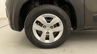 Used 2017 Renault Kwid [2017-2019] RXT 1.0 SCE Special Petrol Manual tyres LEFT FRONT TYRE RIM VIEW