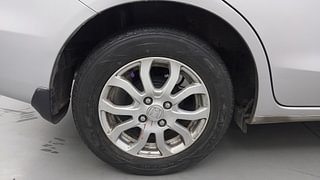 Used 2014 Honda Amaze [2013-2016] 1.2 VX i-VTEC Petrol Manual tyres RIGHT REAR TYRE RIM VIEW