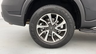 Used 2022 Mahindra Scorpio N Z8 L Petrol AT 7 STR Petrol Automatic tyres RIGHT REAR TYRE RIM VIEW