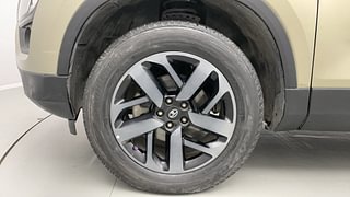 Used 2022 Tata Safari Kaziranga XZA Plus Diesel Automatic tyres LEFT FRONT TYRE RIM VIEW