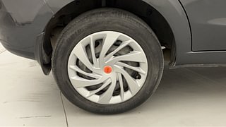 Used 2015 Tata Zest [2014-2019] XMA Diesel Diesel Automatic tyres RIGHT REAR TYRE RIM VIEW