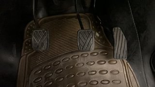 Used 2016 Maruti Suzuki Stingray [2013-2019] VXi Petrol Manual interior PEDALS VIEW