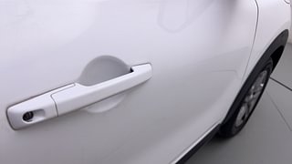 Used 2022 Renault Triber RXZ AMT Petrol Automatic dents MINOR SCRATCH