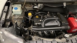 Used 2017 Renault Kwid [2017-2019] RXT 1.0 SCE Special Petrol Manual engine ENGINE RIGHT SIDE VIEW