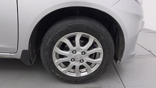 Used 2014 Honda Amaze [2013-2016] 1.2 VX i-VTEC Petrol Manual tyres RIGHT FRONT TYRE RIM VIEW