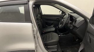 Used 2016 Renault Kwid [2015-2019] RXT Petrol Manual interior RIGHT SIDE FRONT DOOR CABIN VIEW