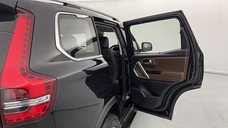 Used 2022 Mahindra Scorpio N Z8 L Petrol AT 7 STR Petrol Automatic interior RIGHT REAR DOOR OPEN VIEW