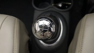 Used 2015 Honda Mobilio [2014-2017] S Petrol Petrol Manual interior GEAR  KNOB VIEW