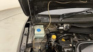 Used 2017 Renault Kwid [2017-2019] RXT 1.0 SCE Special Petrol Manual engine ENGINE RIGHT SIDE HINGE & APRON VIEW