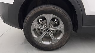Used 2021 Kia Seltos HTK Plus D Diesel Manual tyres RIGHT REAR TYRE RIM VIEW