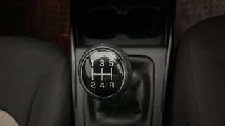 Used 2023 Toyota Glanza V Petrol Manual interior GEAR  KNOB VIEW