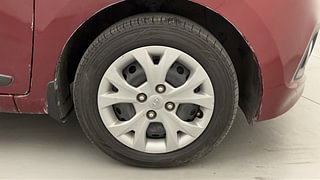 Used 2016 Hyundai Grand i10 Sportz 1.2 Kappa VTVT Petrol Manual tyres RIGHT FRONT TYRE RIM VIEW