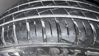 Used 2021 Renault Kwid 1.0L RXT(O) AMT Petrol Automatic tyres RIGHT REAR TYRE TREAD VIEW