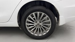 Used 2016 Maruti Suzuki Ciaz [2014-2017] ZXI+ AT Petrol Automatic tyres LEFT REAR TYRE RIM VIEW