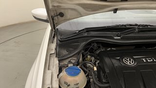 Used 2017 Volkswagen Ameo [2017-2020] Highline Plus 1.5L AT (D) Diesel Automatic engine ENGINE RIGHT SIDE HINGE & APRON VIEW