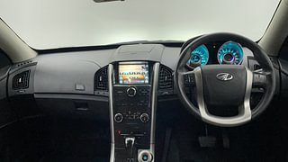 Used 2018 Mahindra XUV500 [2017-2021] W9 AT Diesel Automatic interior DASHBOARD VIEW