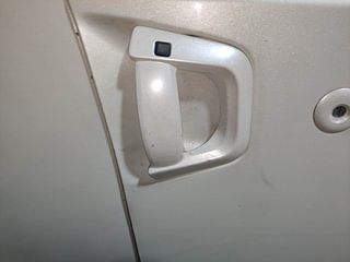 Used 2018 Mahindra XUV500 [2017-2021] W9 AT Diesel Automatic dents MINOR SCRATCH