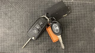 Used 2015 Tata Zest [2014-2019] XMA Diesel Diesel Automatic extra CAR KEY VIEW