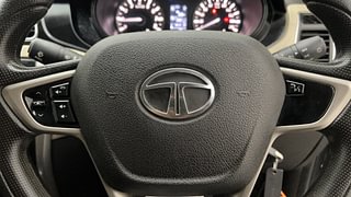 Used 2015 Tata Zest [2014-2019] XMA Diesel Diesel Automatic top_features Steering mounted controls