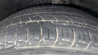 Used 2014 Honda Amaze [2013-2016] 1.2 VX i-VTEC Petrol Manual tyres RIGHT FRONT TYRE TREAD VIEW