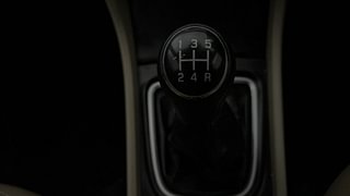 Used 2016 Maruti Suzuki Ciaz [2014-2017] ZXI+ Petrol Manual interior GEAR  KNOB VIEW