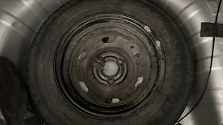 Used 2016 Renault Kwid [2015-2019] RXT Petrol Manual tyres SPARE TYRE VIEW
