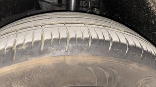 Used 2018 Mahindra XUV500 [2017-2021] W9 AT Diesel Automatic tyres LEFT FRONT TYRE TREAD VIEW