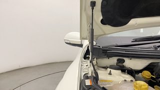 Used 2018 Mahindra XUV500 [2017-2021] W9 AT Diesel Automatic engine ENGINE RIGHT SIDE HINGE & APRON VIEW
