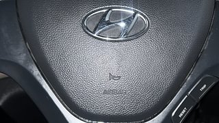 Used 2017 Hyundai Grand i10 [2017-2020] Magna AT 1.2 Kappa VTVT Petrol Automatic top_features Airbags